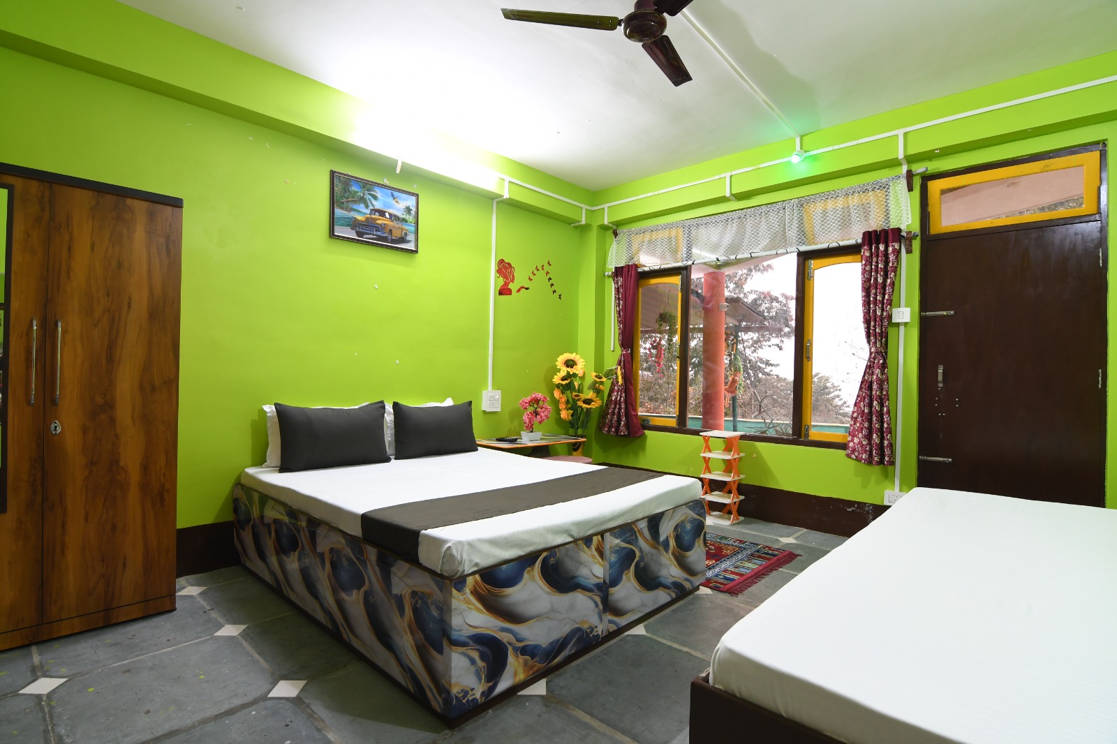 Double Deluxe Room image 1