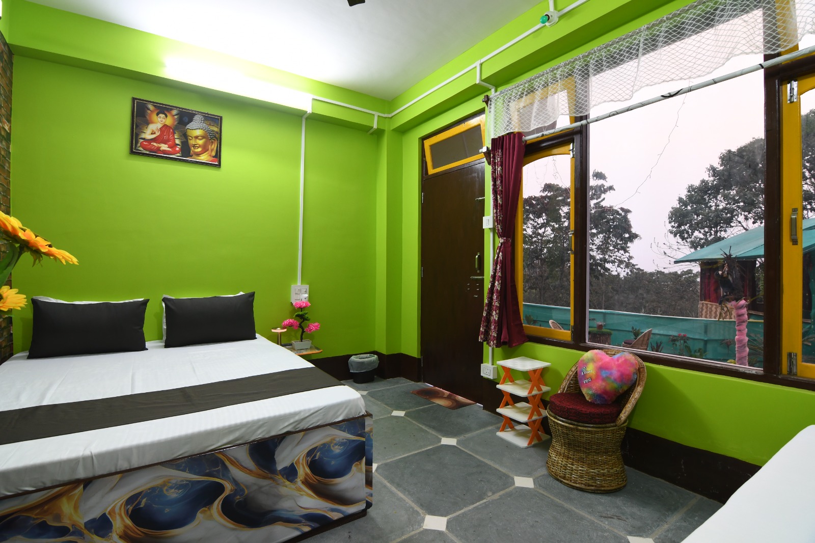 Double Deluxe Room image 6